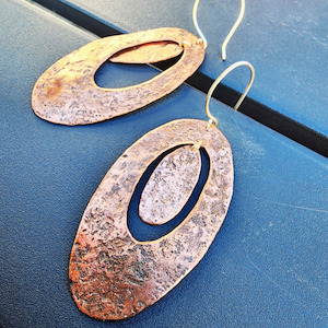 Earthsong Large Oval Inset Textured Earrings - SONIA THERESE