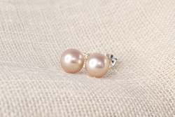 Round Pearl Studs - Natural - 6mm