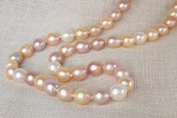 Jewellery manufacturing: Semi-Baroque Pearl Necklace - 6-7mm- Natural