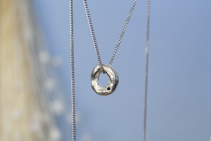 Jewellery manufacturing: Circle Pendant - Small - White Gold