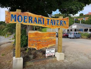 Moeraki Tavern - Moeraki