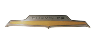 Motor vehicle part dealing - new: "Chrysler" Bonnet Badge (AP5)