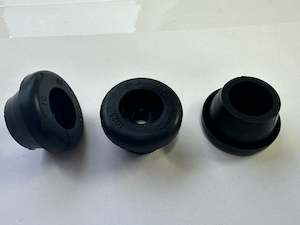 Motor vehicle part dealing - new: Door Wiring Loom Tube Grommet, Rubber (VH-CM)