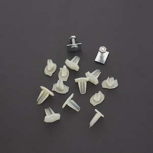 Motor vehicle part dealing - new: Sill Moulding Clip Set, 20.7mm Mouldings (VH-CM)