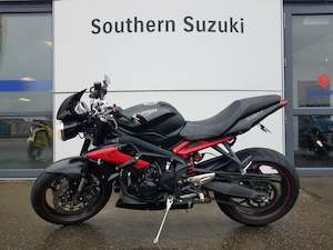 Motorcycle or scooter: 2015 Triumph Street Triple