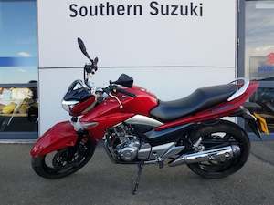 Motorcycle or scooter: 2014 Suzuki GW250