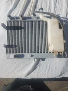 USED Suzuki LT-A500X Complete Radiator - with over Flow bottle