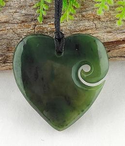 NZ Greenstone Heart - 41mm #17