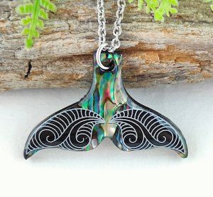 Paua Whale Tail Design Necklace #01