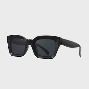 Gift: Onassis Sunglasses