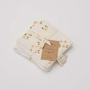 Gift: Organic Muslin Washcloth Daisy - Set of 2