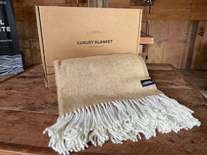 Luxury Lambs Wool Blanket - Herringbone Jelly