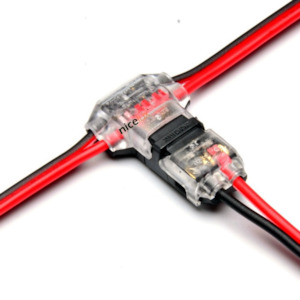 Automotive component: 2 Pin dc/ac 300v 10a 18-22awg Quick Connector