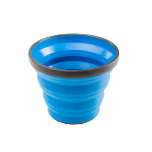 Wholesale trade: GSI - ESCAPE CUP