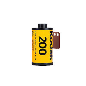 Photographic equipment: Kodak Gold 200 (135, 24exp, 200ISO) **BOXLESS**