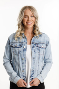 Womenswear: Home-lee Classic Denim Jacket - Snow Wash