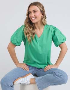 Womenswear: Elm Joy S/S Tee - Greenbriar