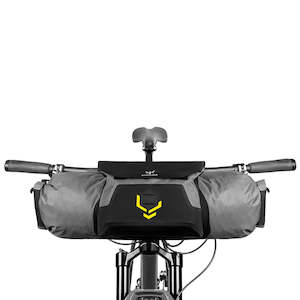 Bicycle and accessory: APIDURA - BACKCOUNTRY ACCESSORY POCKET 4L