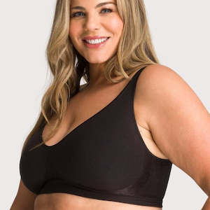 Lingerie: Playtex Seamless Wirefree Bra