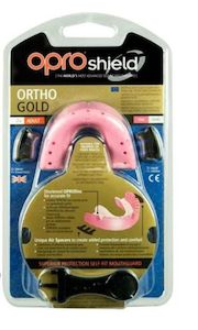 Accessories: OPRO GOLD MOUTHGUARD | 7+ ADULT