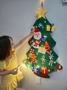 Wall felt Christmas tree