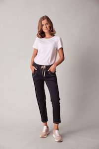 Lania Boyfriend Jean Black