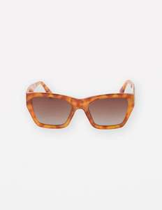 Stella + Gemma Sunglasses Paige Light Tort