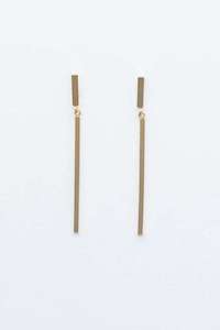 Womenswear: Stilen Sienna Earrings Gold