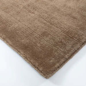 Furniture: Haywood rug in maple