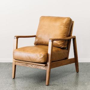 Yukon leather armchair in tan