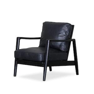 Yukon leather armchair in black