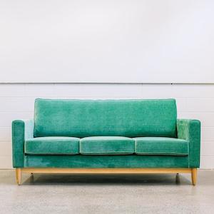 Tango sofa in orleans clover