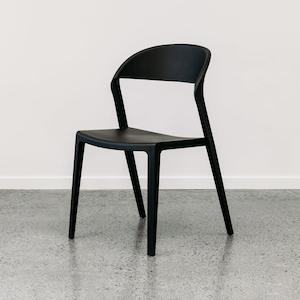 Parnell outdoor dining chair in black