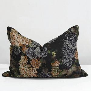 Furniture: Hydrangea Cushion