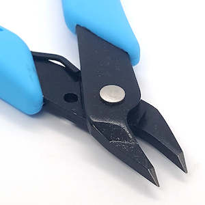 Xuron Chisel Nose Pliers