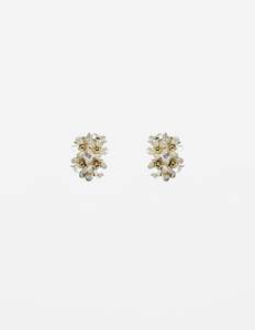 Earring Cluster Flower - Snow White