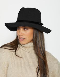 Chenille Hat - Natural with Black