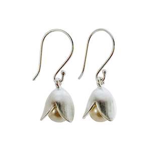 Jewellery: Petal Bud Silver Earrings with Pearl