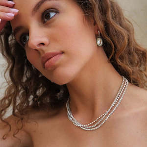 Clothing: Crystal Statement Necklace/Silver