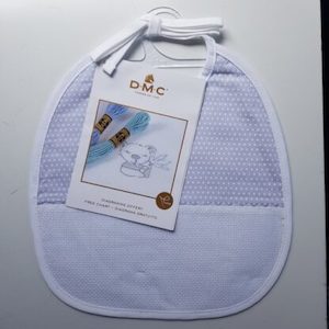 Baby’s Bib Grey Dot 6 mth