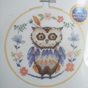 Folk Owl kit with hoop