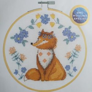 Folk Fox kit with hoop