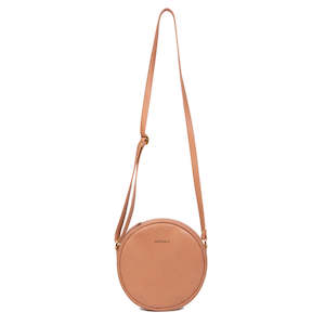 Duffle&Co: The Josie Crossbody - Light Tan