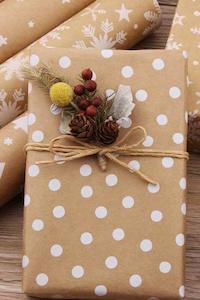 GIFT WRAPPING