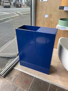 Tahi freestanding pedestal basin- 900mm - Royal Blue Gloss