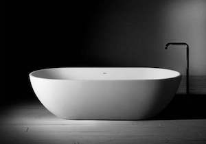 Bathroom and toilet fittings - wholesaling: Justina Stone Bath - Popular Design - 1650mm - ST12