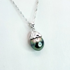 Sterling Silver 12-12.5mm Round Teardrop Tahitian Pearl Pendant with Sterling Silver Cap