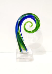 Beautiful Maori Design Koru - Punga Green & Blue Glass Award / Trophy - 170mm High