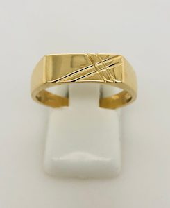 9ct Gold Gents Ring 011