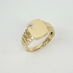 9ct Yellow Gold Gents Diamond Signet Dress Ring